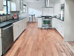 6518 Kury Lane, Houston TX 77008