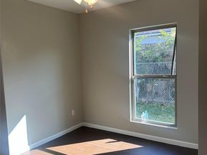 3231 Holman Street, Houston TX 77004