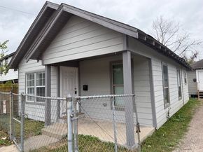 3231 Holman Street, Houston TX 77004