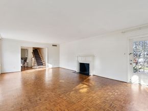 1907 Bellmeade Street, Houston TX 77019