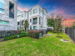 1038 Timbergrove Yards Lane, Houston TX 77008