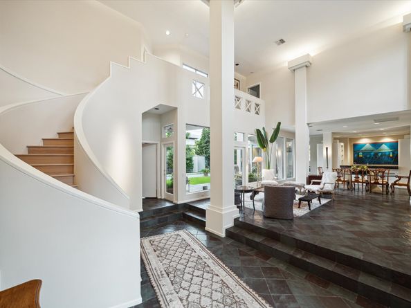 2016 Milford Street, Houston TX 77098