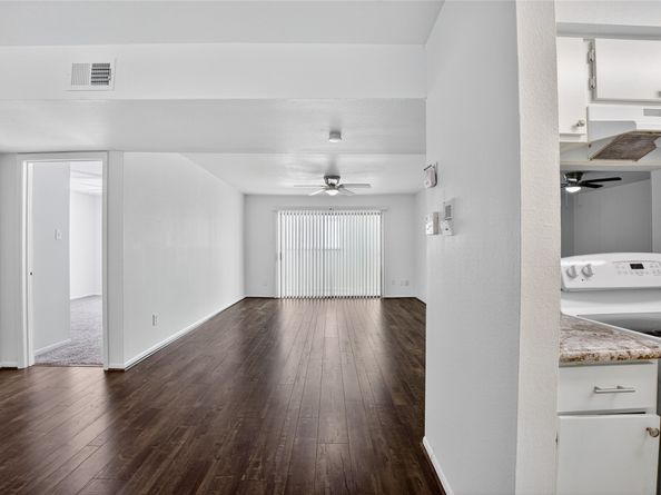 8527 Hearth Drive 32, Houston TX 77054