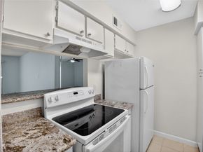 8527 Hearth Drive 32, Houston TX 77054