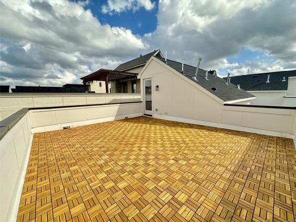 1142 W 16th Street, Houston TX 77008