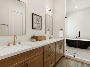 1142 W 16th Street, Houston TX 77008