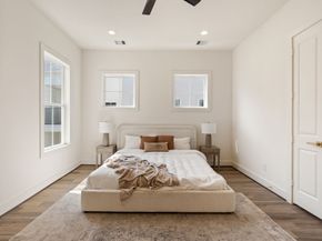 1142 W 16th Street, Houston TX 77008