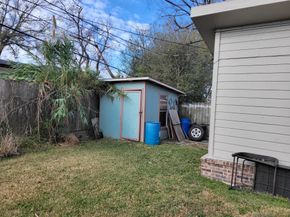 7326 Thurow Street, Houston TX 77087