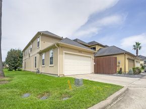2043 Palm Forest Lane, Houston TX 77077