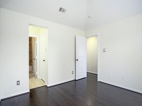 2043 Palm Forest Lane, Houston TX 77077