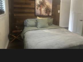 6811 Saint Augustine Street, Houston TX 77021