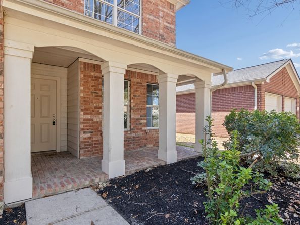 17127 Shadow Ledge Drive, Houston TX 77095