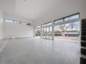 5030 Braesheather Drive, Houston TX 77096