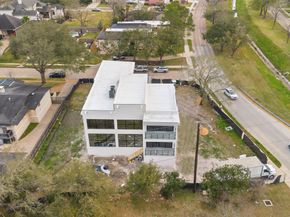 5030 Braesheather Drive, Houston TX 77096