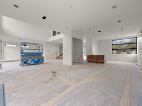 5030 Braesheather Drive, Houston TX 77096