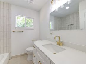 6725 Madrid Street, Houston TX 77021