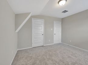 5725 Adamite Way, Houston TX 77048