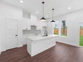 4125 Clover St A/B, Houston TX 77051