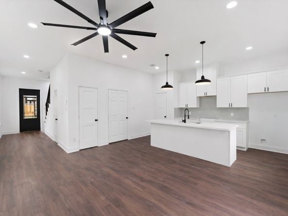 4125 Clover St A/B, Houston TX 77051