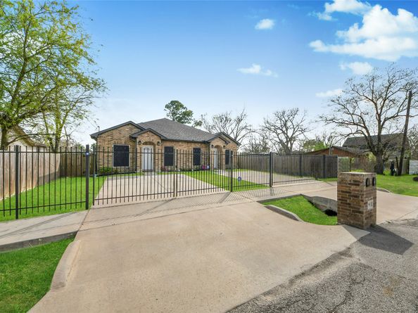 7980 Ethel Street A/B, Houston TX 77028