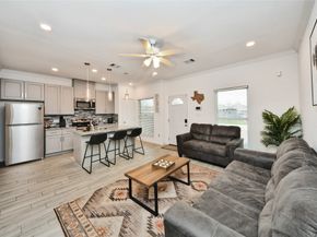 7980 Ethel Street A/B, Houston TX 77028