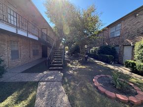 6401 Skyline Drive 5, Houston TX 77057