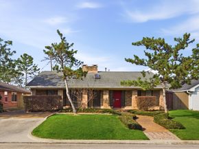 531 Azaleadell Drive, Houston TX 77018