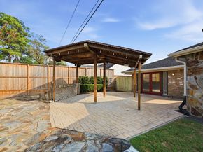 531 Azaleadell Drive, Houston TX 77018