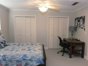 9 Kings Creek Drive, Houston TX 77339