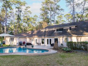 9 Kings Creek Drive, Houston TX 77339