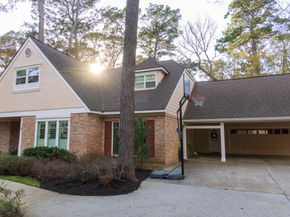 9 Kings Creek Drive, Houston TX 77339