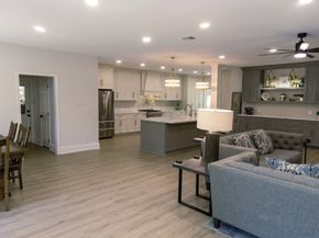 9 Kings Creek Drive, Houston TX 77339