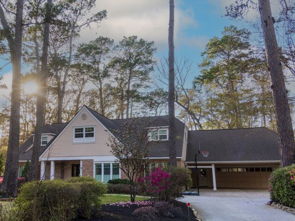 9 Kings Creek Drive, Houston TX 77339