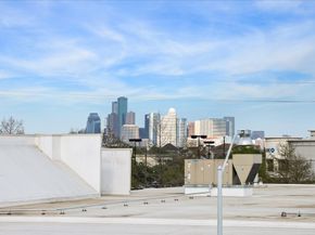 3020 Lake Street, Houston TX 77098