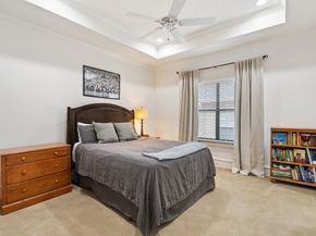 4916 Valerie Street, Bellaire TX 77401