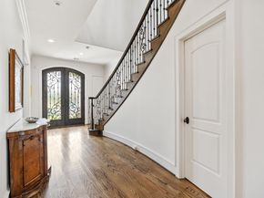 4916 Valerie Street, Bellaire TX 77401
