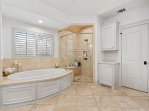 4916 Valerie Street, Bellaire TX 77401