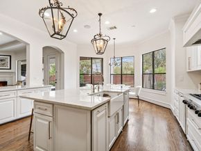 4916 Valerie Street, Bellaire TX 77401