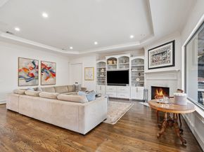 4916 Valerie Street, Bellaire TX 77401