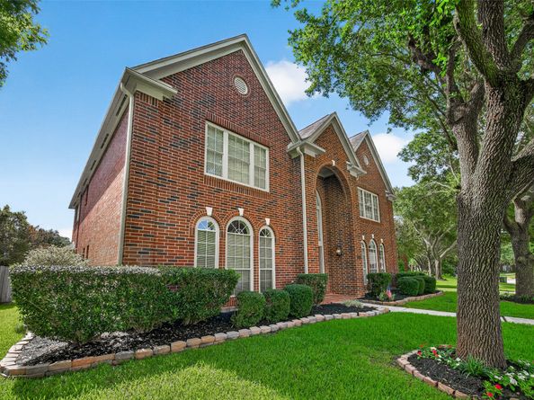 4907 KENESHAW Street, Sugar Land TX 77479