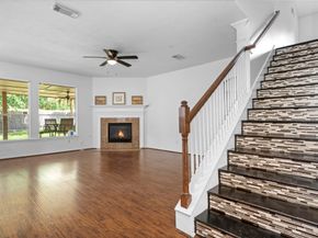 6914 Grants Hollow Ln, Richmond TX 77407