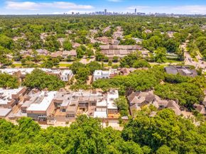 48 Bayou Pointe Drive, Houston TX 77063