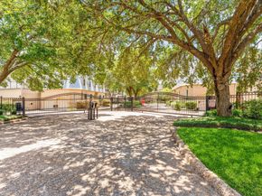 48 Bayou Pointe Drive, Houston TX 77063