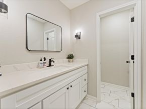 48 Bayou Pointe Drive, Houston TX 77063