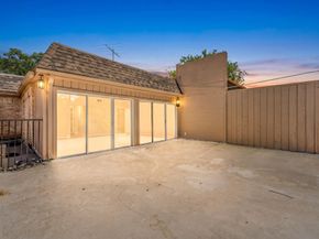 48 Bayou Pointe Drive, Houston TX 77063