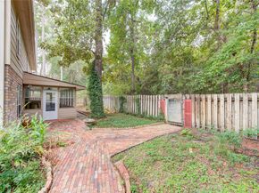 11 Thorn Berry Place, The Woodlands TX 77381