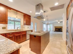 11 Thorn Berry Place, The Woodlands TX 77381