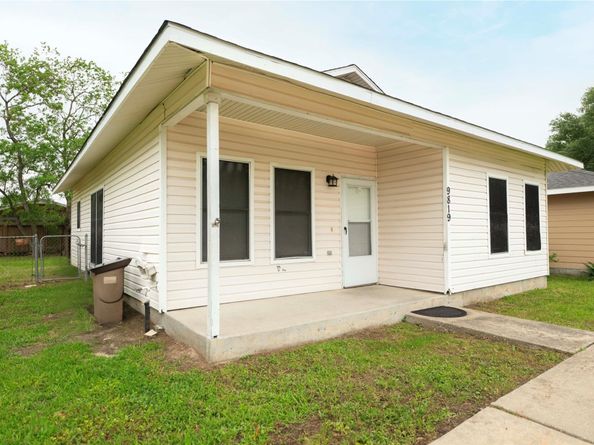 9819 Alcanterra Drive, Houston TX 77078