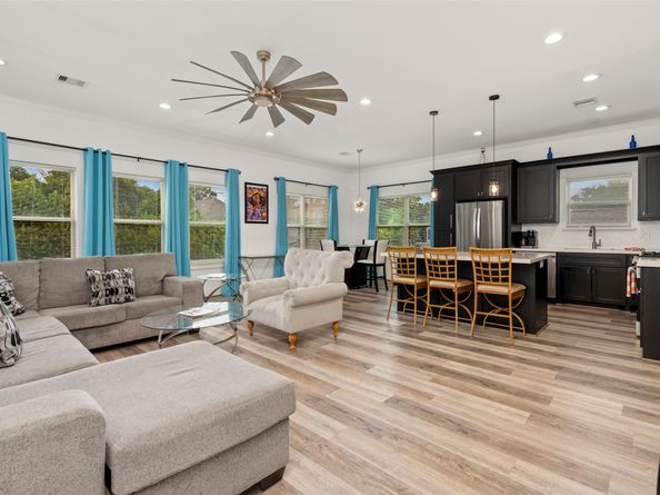 792 Paul Quinn Street, Houston TX 77091