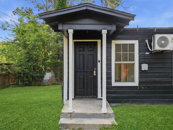 8038 Record Street, Houston TX 77028